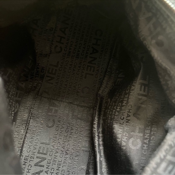 Chanel Vintage Leather Boston Bag - Picture 6 of 7